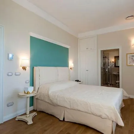 Villa Sleeps 10 Pool Air Con Wifi Baveno