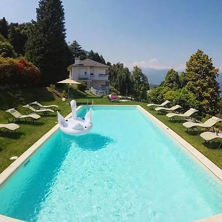 Sleeps 10 Pool Air Con Wifi Villa