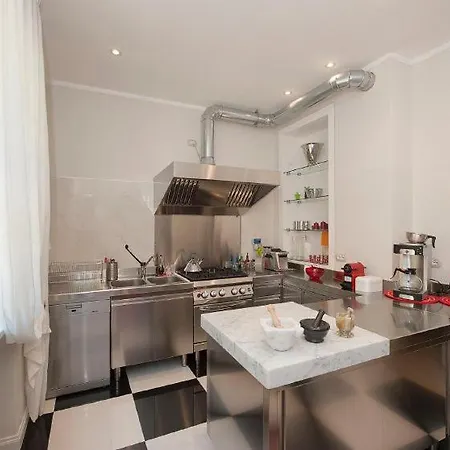 Sleeps 10 Pool Air Con Wifi