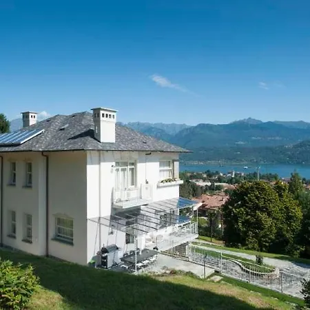 Sleeps 10 Pool Air Con Wifi Villa Baveno