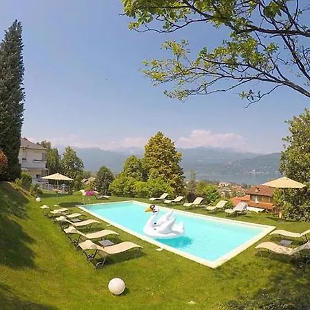 Villa Sleeps 10 Pool Air Con Wifi