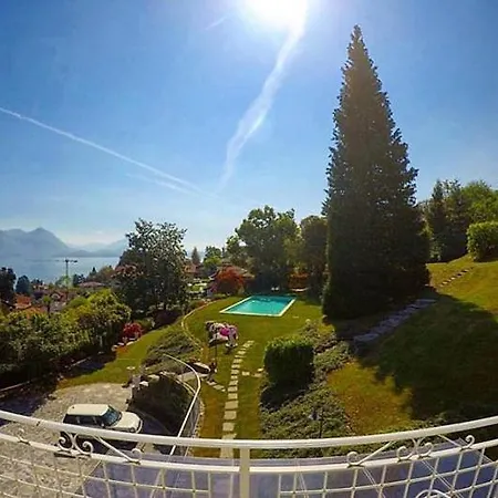 Sleeps 10 Pool Air Con Wifi *